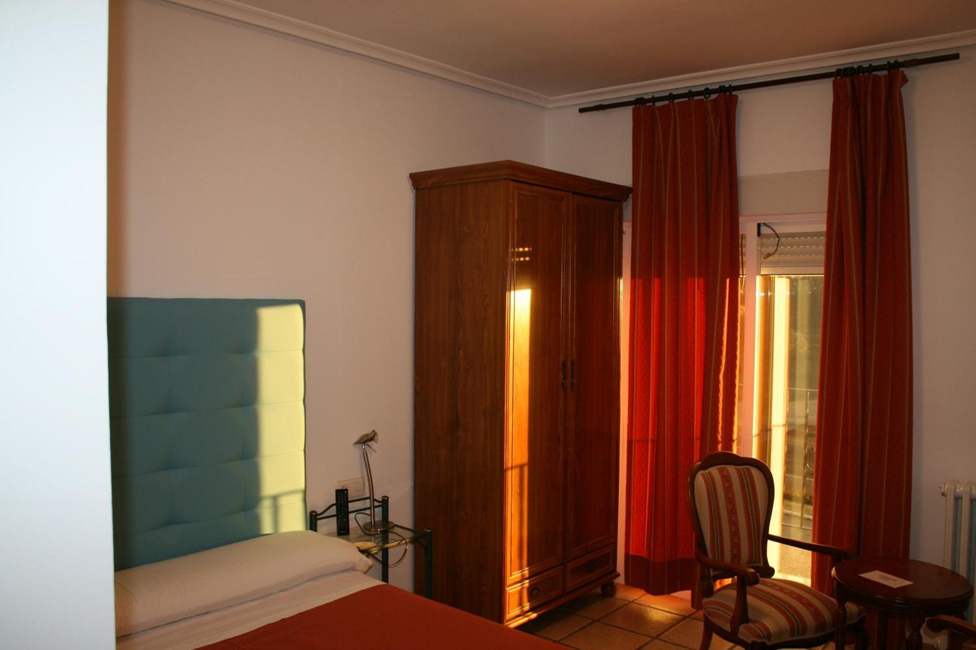 Hotel Mirador Del Ermitage à La Bañeza Extérieur photo